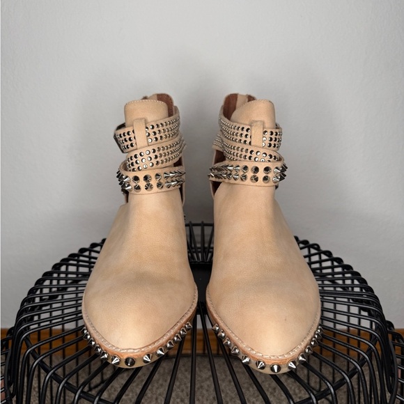 Jeffery Campbell Everly Studded Ankle Boots Tan Suede Size 9.5 - Picture 3 of 8